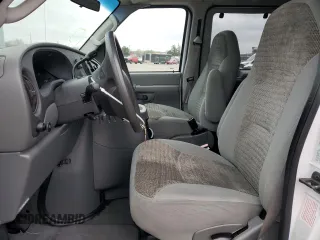 2003 Ford Econoline Passenger XL с VIN 1FBSS31L03HB23840, выставлен на аукционе Copart как лот 78593064 с пробегом 59 021 миль миль и Списание • Salvage title. История ставок и продаж доступна на DreamBid. Изображение 7.