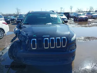 2018 Jeep Cherokee Latitude Plus with VIN 1C4PJLLB1JD552353, listed as a IAAI auction lot 41857521 with 69,880 mi miles. Bid and sale history available at carsss.com. Image 12.