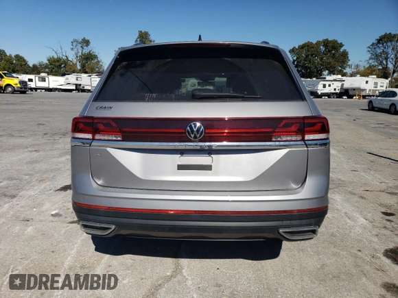 2024 Volkswagen Atlas SE with VIN 1V2DR2CAXRC527996, listed as a Copart auction lot 74796794 with 18,934 mi miles and Salvage title. Bid and sale history available at DreamBid. Image 6.