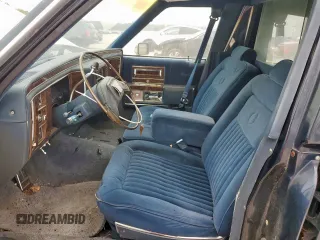 1990 Cadillac Brougham z VIN 1G6DW5473LR712137, wystawiony jako Copart lot #57914885 z przebiegiem Nie podano mil oraz Tytuł czysty. Historia ofert i sprzedaży dostępna na DreamBid. Obrazek 7.