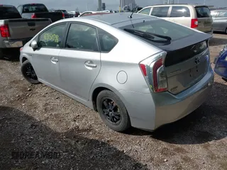 2013 Toyota Prius One z VIN JTDKN3DU8D5577456, wystawiony jako IAAI lot #42450796 z przebiegiem 228 498 mil mil oraz . Historia ofert i sprzedaży dostępna na DreamBid. Obrazek 3.