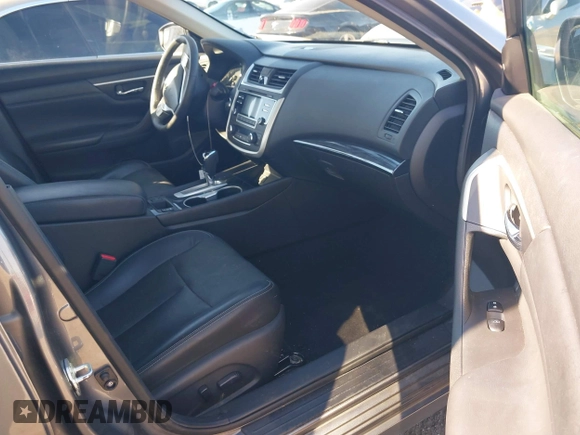 2016 Nissan Altima SV with VIN 1N4AL3AP7GC147035, listed as a IAAI auction lot 41419451 with 104,810 mi miles and . Bid and sale history available at DreamBid. Image 5.