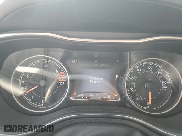 2019 Jeep Cherokee Limited z VIN 1C4PJLDB6KD248628, wystawiony jako Copart lot #64121105 z przebiegiem 129 019 mil mil oraz Nie do naprawy • Non repairable. Historia ofert i sprzedaży dostępna na DreamBid. Obrazek 9.