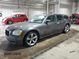 2005 Dodge Magnum RT with VIN 2D4GV58245H625199, listed as a Copart auction lot 43923275 with 126,647 mi miles and Salvage Title. Bid and sale history available at DreamBid. Image 1.