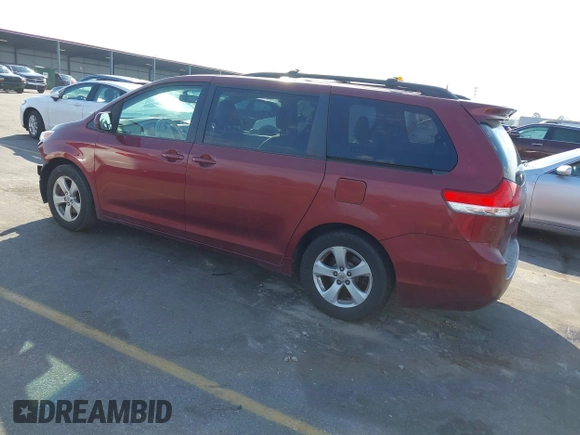 2012 Toyota Sienna LE AAS with VIN 5TDKK3DCXCS227268, listed as a IAAI auction lot 41504555 with 268,609 mi miles. Bid and sale history available at carsss.com. Image 3.