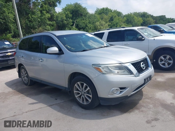 2014 Nissan Pathfinder Platinum with VIN 5N1AR2MN3EC715979, listed as a IAAI auction lot 42674730 with 131,156 mi miles and . Bid and sale history available at DreamBid. Image 1.