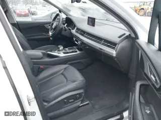 2018 Audi Q7 Premium Plus with VIN WA1LHAF77JD045828, listed as a IAAI auction lot 41631378 with 63,199 mi miles. Bid and sale history available at carsss.com. Image 5.