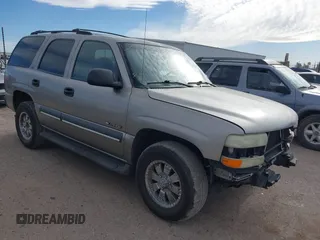 2002 Chevrolet Tahoe LS with VIN 1GNEC13V52R222517, listed as a IAAI auction lot 41994216 with 249,577 mi miles. Bid and sale history available at carsss.com. Image 1.