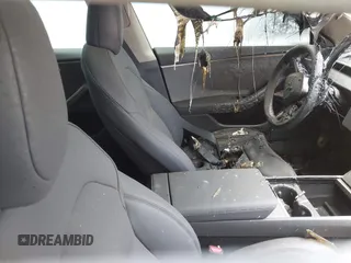 2025 Tesla Model 3 Long Range с VIN 5YJ3E1EA6SF014611, выставлен на аукционе IAAI как лот 42465845 с пробегом Не указан миль и . История ставок и продаж доступна на DreamBid. Изображение 5.
