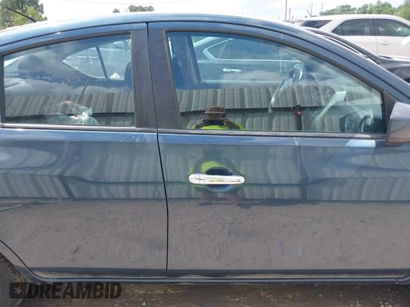 2015 Nissan Versa SV with VIN 3N1CN7AP8FL894119, listed as a IAAI auction lot 42045945 with 88,458 mi miles. Bid and sale history available at carsss.com. Image 13.