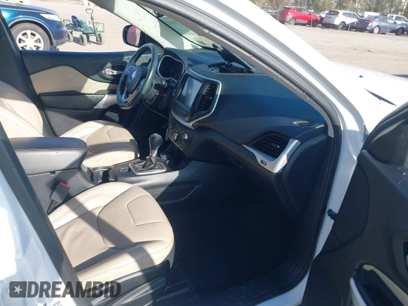 2018 Jeep Cherokee Limited with VIN 1C4PJMDX3JD588626, listed as a IAAI auction lot 41913964 with 80,106 mi miles. Bid and sale history available at carsss.com. Image 5.