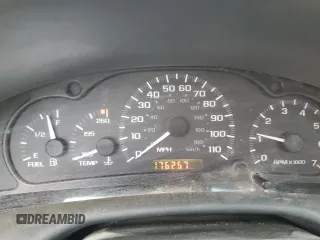 2004 Chevrolet Cavalier with VIN 1G1JC52F347291562, listed as a Copart auction lot 81304694 with 176,257 mi miles and Salvage Title. Bid and sale history available at DreamBid. Image 9.