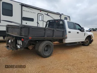 2017 Ford F-350 Lariat z VIN 1FD8W3G63HEE73995, wystawiony jako Copart lot #60894845 z przebiegiem 147 429 mil mil oraz Szkoda całkowita • Salvage title. Historia ofert i sprzedaży dostępna na DreamBid. Obrazek 3.