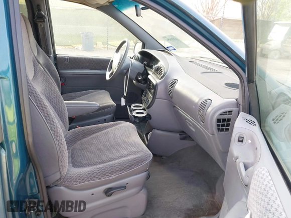 2000 Dodge Caravan with VIN 2B4GP25R5YR851917, listed as a IAAI auction lot 41833056 with 176,863 mi miles and . Bid and sale history available at DreamBid. Image 5.