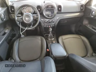 2019 MINI Countryman Cooper z VIN WMZYS7C5XK3F47133, wystawiony jako Copart lot #49165865 z przebiegiem 66 132 mil mil oraz Szkoda całkowita • Salvage title. Historia ofert i sprzedaży dostępna na DreamBid. Obrazek 8.