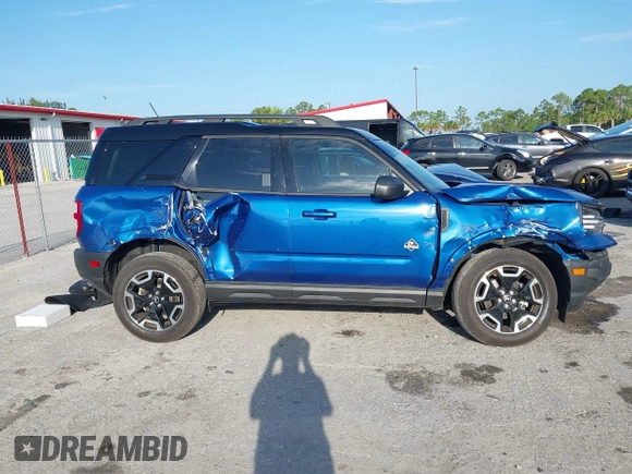 2024 Ford Bronco Sport Outer Banks z VIN 3FMCR9C61RRF36536, wystawiony jako IAAI lot #42363040 z przebiegiem 5 789 mil mil oraz . Historia ofert i sprzedaży dostępna na DreamBid. Obrazek 13.
