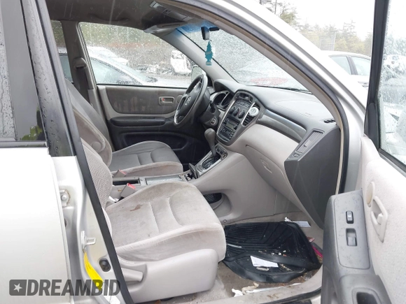 2003 Toyota Highlander z VIN JTEHF21A430103216, wystawiony jako IAAI lot #42242245 z przebiegiem 176 151 mil mil oraz . Historia ofert i sprzedaży dostępna na DreamBid. Obrazek 5.