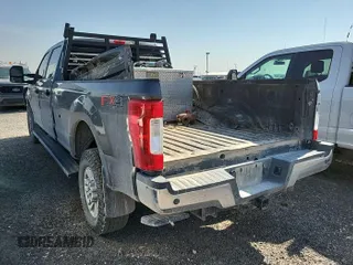 2019 Ford F-250 XL z VIN 1FT7W2BT1KEC50451, wystawiony jako IAAI lot #42504544 z przebiegiem 175 505 mil mil oraz . Historia ofert i sprzedaży dostępna na DreamBid. Obrazek 20.