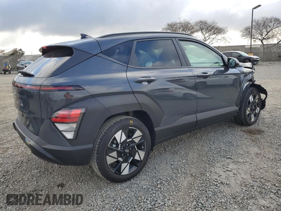 2024 Hyundai Kona SEL with VIN KM8HB3AB2RU095418, listed as a Copart auction lot 50947045 with 10,372 mi miles and Salvage Title. Bid and sale history available at carsss.com. Image 3.