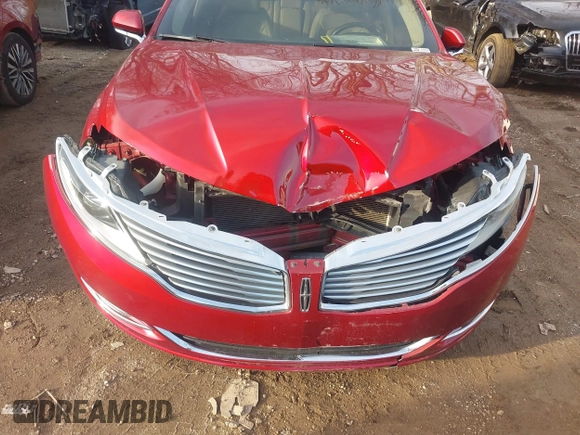 2013 Lincoln MKZ with VIN 3LN6L2J91DR823046, listed as a IAAI auction lot 41096934 with 131,015 mi miles. Bid and sale history available at carsss.com. Image 6.