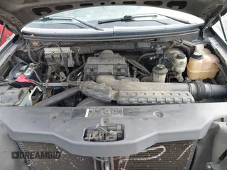 2005 Ford F-150 XLT with VIN 1FTPX12575NA22872, listed as a IAAI auction lot 41532157 with 261,093 mi miles. Bid and sale history available at carsss.com. Image 10.