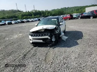 2019 Jeep Compass Altitude z VIN 3C4NJDBBXKT656785, wystawiony jako Copart lot #59485815 z przebiegiem 85 940 mil mil oraz Szkoda całkowita • Salvage title. Historia ofert i sprzedaży dostępna na DreamBid. Obrazek 15.