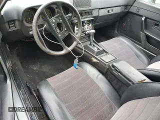 1983 Porsche 944 z VIN WP0AA0948DN453105, wystawiony jako Copart lot #58870185 z przebiegiem 96 753 mil mil oraz Czysty tytuł • Clean title. Historia ofert i sprzedaży dostępna na DreamBid. Obrazek 8.