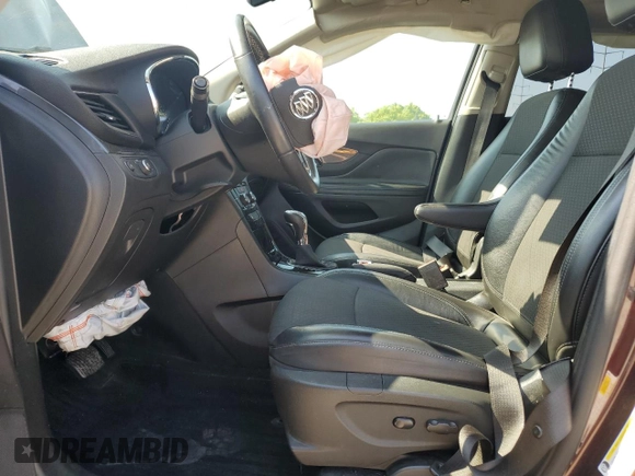 2017 Buick Encore Preferred z VIN KL4CJASB6HB257947, wystawiony jako Copart lot #60174095 z przebiegiem Nie podano mil oraz Szkoda całkowita • Salvage title. Historia ofert i sprzedaży dostępna na DreamBid. Obrazek 7.