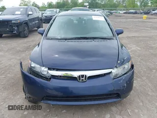 2008 Honda Civic LX z VIN 1HGFA16528L023887, wystawiony jako IAAI lot #42258235 z przebiegiem 262 586 mil mil oraz . Historia ofert i sprzedaży dostępna na DreamBid. Obrazek 12.