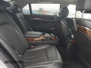 2018 Genesis G90 5.0L Ultimate with VIN KMHG54JH8JU037377, listed as a Copart auction lot 45420875 with 39,548 mi miles and Clean Title. Bid and sale history available at carsss.com. Image 10.