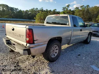2006 Chevrolet Silverado 1500 LS with VIN 1GCEC19X36Z117305, listed as a Copart auction lot 80201124 with 227,467 mi miles and Clean Title. Bid and sale history available at carsss.com. Image 3.