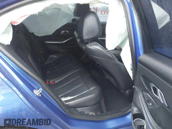 2022 BMW 3 Series 330i z VIN 3MW5R1J06N8C49056, wystawiony jako IAAI lot #41496252 z przebiegiem Nie podano mil oraz . Historia ofert i sprzedaży dostępna na DreamBid. Obrazek 8.