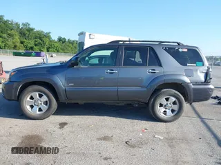 2009 Toyota 4Runner SR5 with VIN JTEZU14R69K025895, listed as a IAAI auction lot 42679488 with 268,937 mi miles and . Bid and sale history available at DreamBid. Image 14.