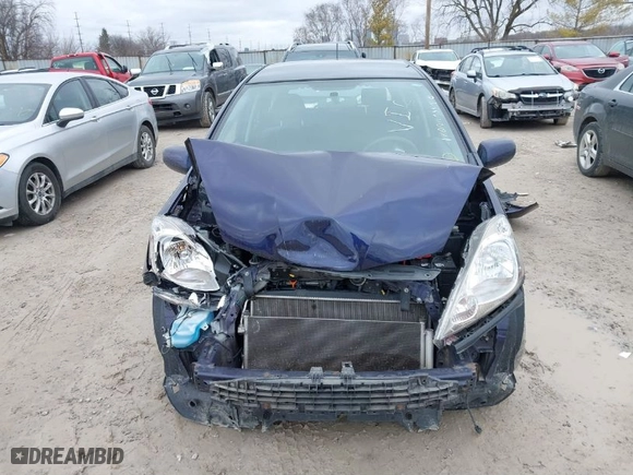 2009 Honda Fit Sport with VIN JHMGE88479S032577, listed as a IAAI auction lot 41725817 with 166,231 mi miles. Bid and sale history available at carsss.com. Image 13.