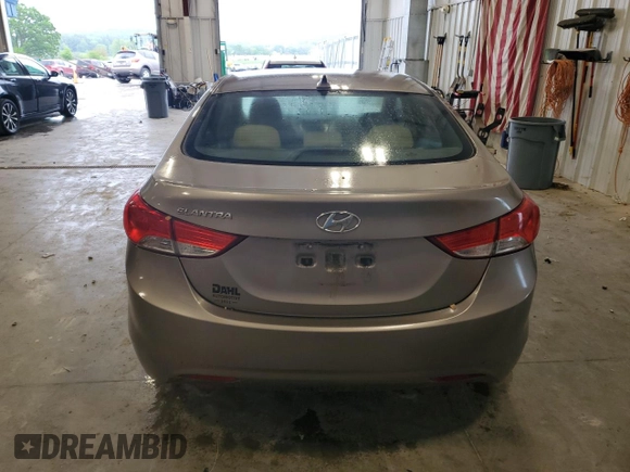 2012 Hyundai Elantra Limited z VIN 5NPDH4AE9CH141460, wystawiony jako Copart lot #58363825 z przebiegiem 138 407 mil mil oraz Czysty tytuł • Clean title. Historia ofert i sprzedaży dostępna na DreamBid. Obrazek 6.