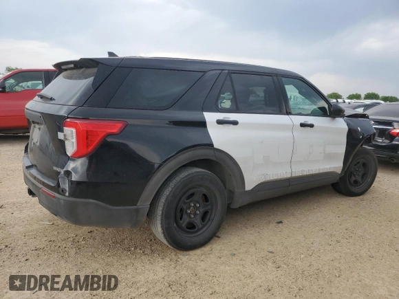 2022 Ford Police Interceptor Utility z VIN 1FM5K8AB2NGA58118, wystawiony jako Copart lot #54846645 z przebiegiem Nie podano mil oraz Szkody całkowita. Historia ofert i sprzedaży dostępna na DreamBid. Obrazek 3.