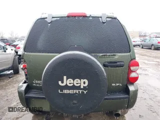 2006 Jeep Liberty Sport with VIN 1J4GL48K86W214625, listed as a IAAI auction lot 41496127 with 142,705 mi miles. Bid and sale history available at carsss.com. Image 17.