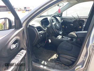 2020 Jeep Cherokee Latitude with VIN 1C4PJMCB4LD654657, listed as a IAAI auction lot 42113003 with 67,062 mi miles and . Bid and sale history available at DreamBid. Image 5.