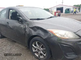 2010 Mazda 3 i Sport z VIN JM1BL1SFXA1254110, wystawiony jako IAAI lot #42226657 z przebiegiem 154 187 mil mil oraz . Historia ofert i sprzedaży dostępna na DreamBid. Obrazek 6.