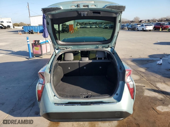 2017 Toyota Prius Two with VIN JTDKBRFUXH3036175, listed as a Copart auction lot 43462445 with 69,424 mi miles and Clean Title. Bid and sale history available at carsss.com. Image 6.