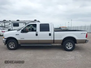 2004 Ford F-250 XL z VIN 1FTNW21P44EA98986, wystawiony jako IAAI lot #42125924 z przebiegiem 144 840 mil mil oraz . Historia ofert i sprzedaży dostępna na DreamBid. Obrazek 14.