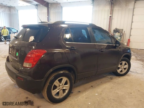 2015 Chevrolet Trax LT with VIN KL7CJRSB0FB061257, listed as a IAAI auction lot 41663816 with 148,157 mi miles. Bid and sale history available at carsss.com. Image 4.