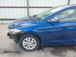 2017 Hyundai Elantra SE z VIN 5NPD74LF6HH180684, wystawiony jako IAAI lot #42359575 z przebiegiem 68 339 mil mil oraz . Historia ofert i sprzedaży dostępna na DreamBid. Obrazek 21.