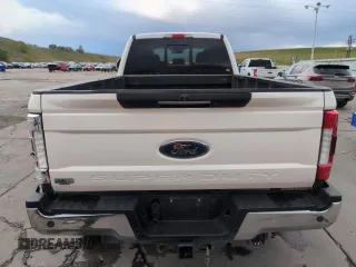 2017 Ford F-350 Platinum with VIN 1FT8W3BT1HEB31690, listed as a Copart auction lot 58369795 with 115,704 mi miles and Salvage title. Bid and sale history available at DreamBid. Image 6.