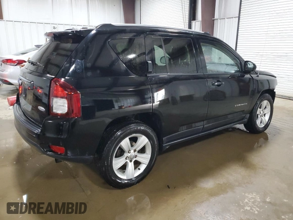 2016 Jeep Compass Latitude with VIN 1C4NJDEB2GD573909, listed as a Copart auction lot 62168225 with 70,944 mi miles and Salvage title. Bid and sale history available at DreamBid. Image 3.