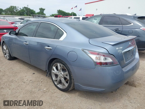 2012 Nissan Maxima SV z VIN 1N4AA5AP4CC823971, wystawiony jako IAAI lot #42021411 z przebiegiem 128 118 mil mil oraz . Historia ofert i sprzedaży dostępna na DreamBid. Obrazek 3.