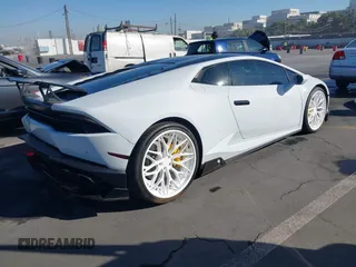 2015 Lamborghini Huracan z VIN ZHWUC1ZF8FLA03249, wystawiony jako IAAI lot #40731247 z przebiegiem 11 871 mil mil oraz . Historia ofert i sprzedaży dostępna na DreamBid. Obrazek 4.