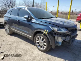 2017 Lincoln MKC Select z VIN 5LMCJ2D99HUL00633, wystawiony jako Copart lot #48498295 z przebiegiem 122 621 mil mil oraz Nie do naprawy. Historia ofert i sprzedaży dostępna na DreamBid. Obrazek 4.