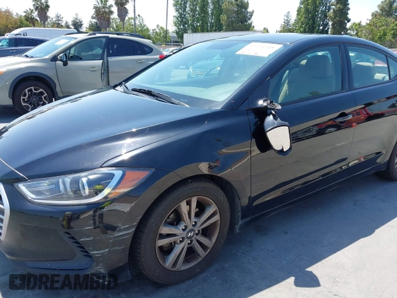 2017 Hyundai Elantra Limited z VIN 5NPD84LF8HH177251, wystawiony jako IAAI lot #42444208 z przebiegiem 145 632 mil mil oraz . Historia ofert i sprzedaży dostępna na DreamBid. Obrazek 6.