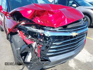 2025 Chevrolet Blazer Premier with VIN 3GNKBLR41SS117549, listed as a IAAI auction lot 42221848 with 4,264 mi miles and . Bid and sale history available at DreamBid. Image 6.